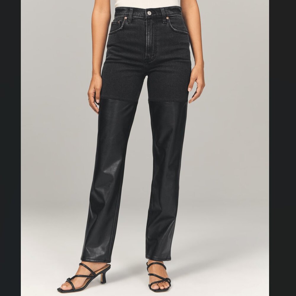 Abercrombie Women's Mixed Fabric Ultra High Rise 90s Straight Jean 14/33 Black